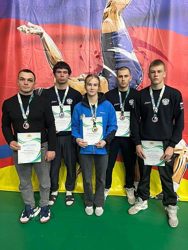 Соревнования по вольной борьбе